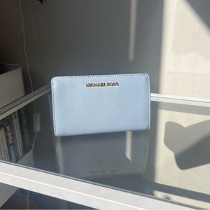 Michael Kors Jet Set Travel Slim Bifold Wallet